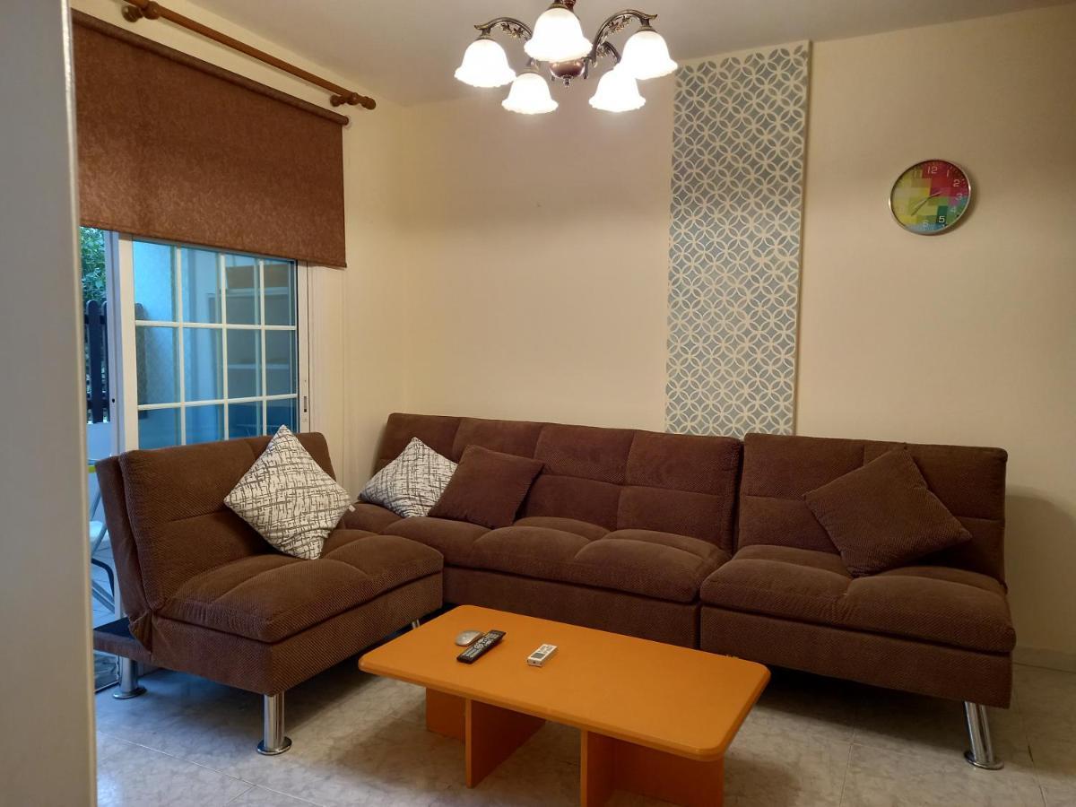 2 Bedroom Apartment Near Finikoudes Larnaca Zewnętrze zdjęcie